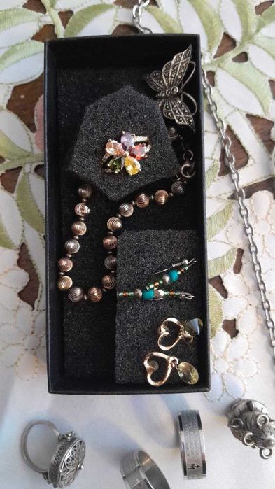 Bijuterii de valoare, vechi