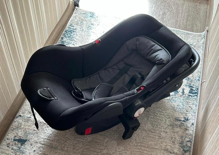 Продам коляску +автокресло и сумка в наборе