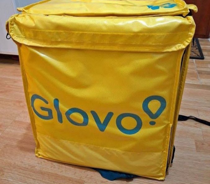 Vând geantă glovo