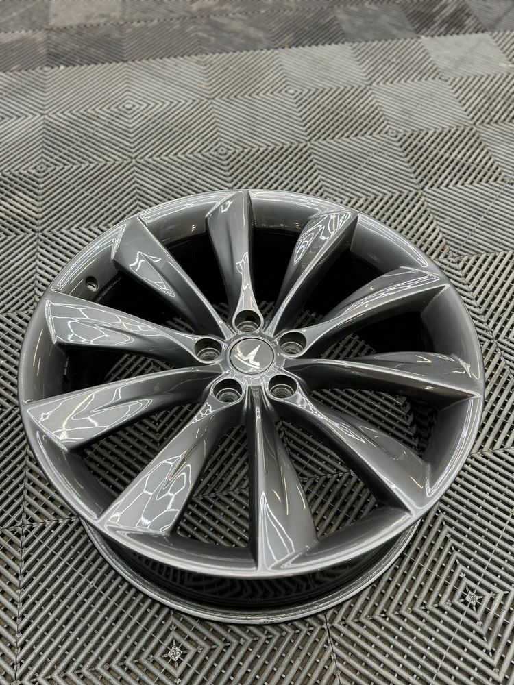 Джанти тесла 5х120 21 model s