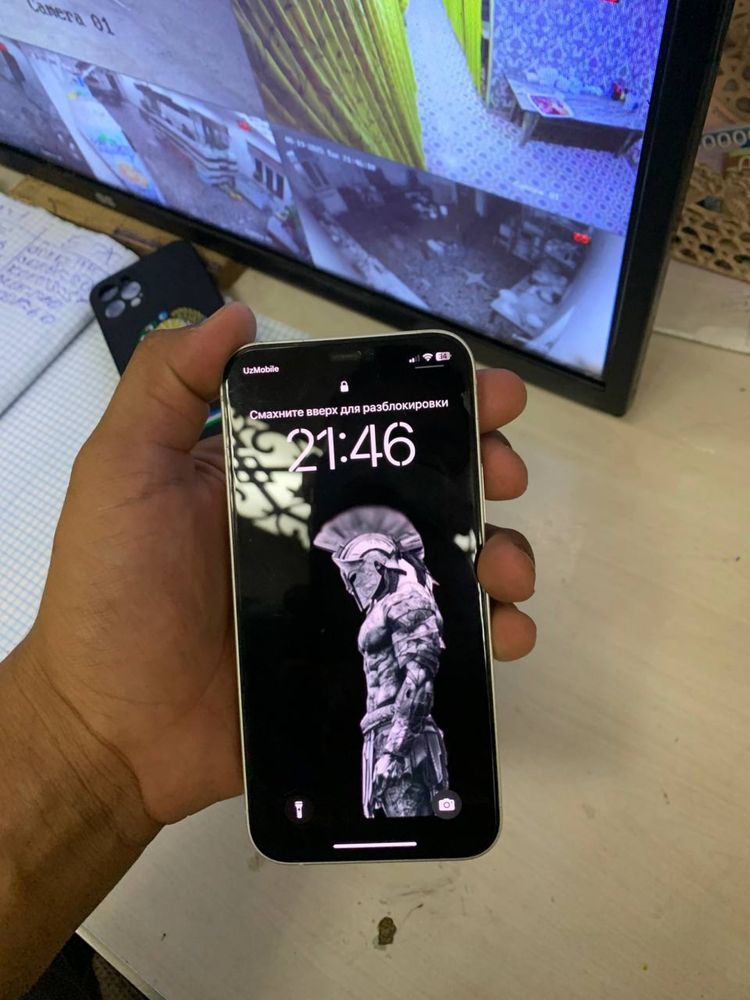 IPhone 12 karobka dakument bor . 64 lik 79 %  yomku 1xda hiraroq oladi