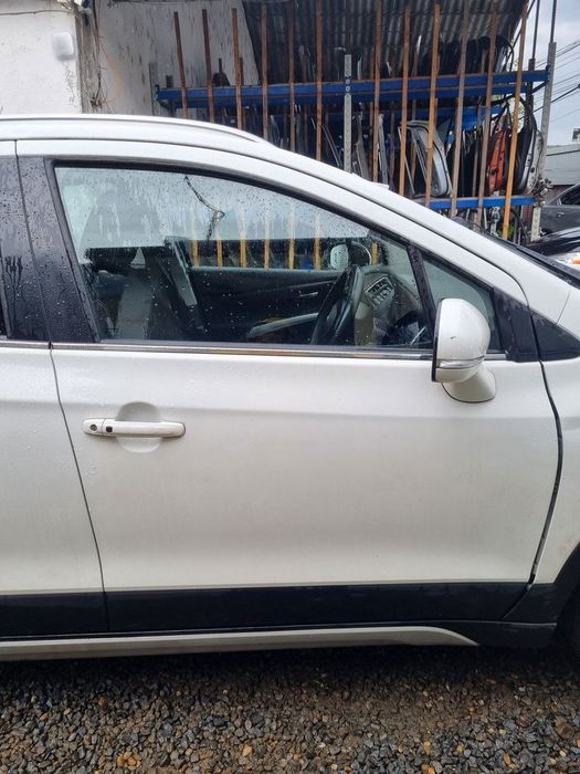 Usa Dreapta Fata Suzuki SX4 S - Cross II Facelift 2016 - 2020 SUV 4 Usi Superior White ...