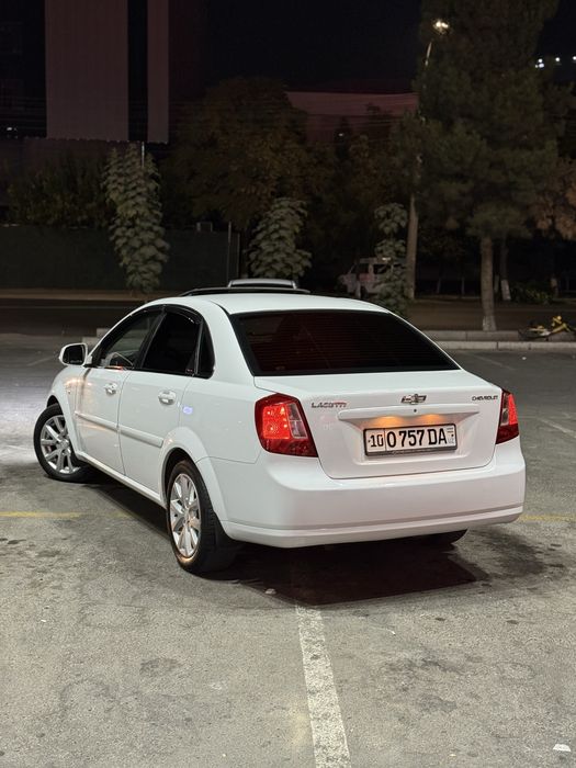 Chevrolet Jentra