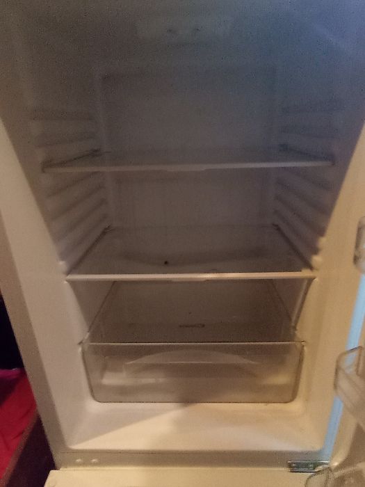 Хладилник с фризер  Candy