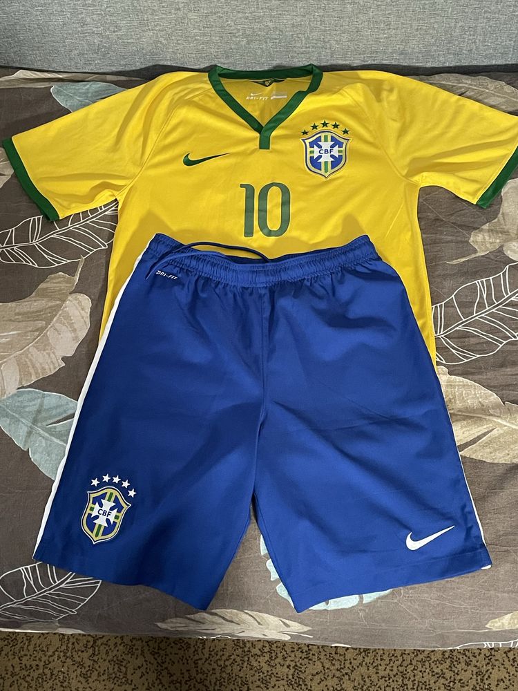 Футбольная форма сборной Бразилии