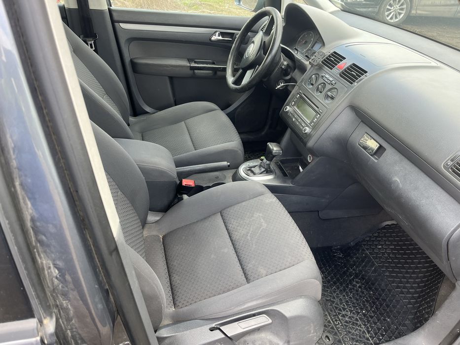 Vand usa stanga fata si spate Volkswagen Touran 2005-2009