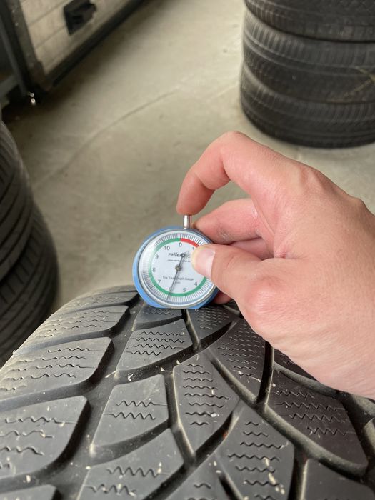 225/55/17 DUNLOP RunFlat 4бр. 6-6.5мм