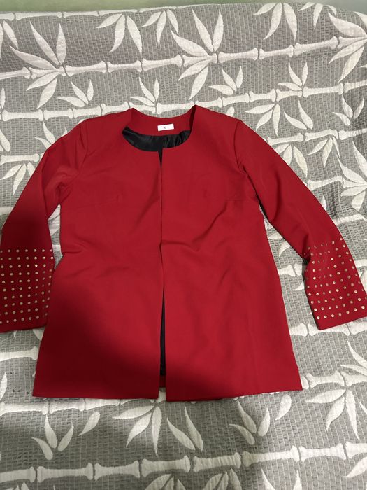 Костюм женский импортного пройзводства