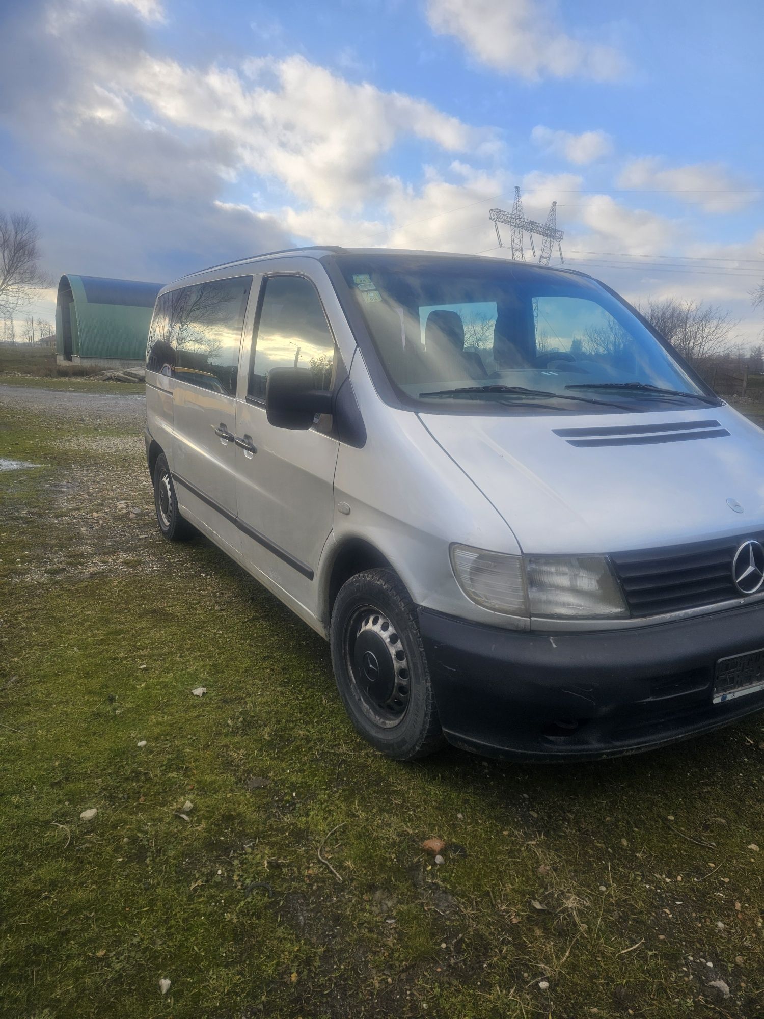 Dezmembrari Mercedes Vito w638 7+1 motor 2.2 cdi