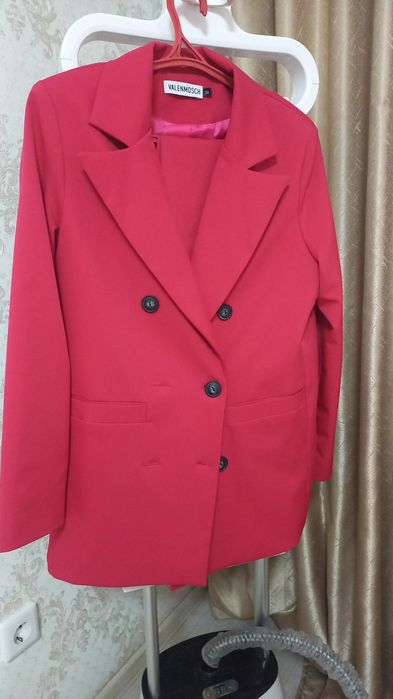 Брючный костюм 44 размер