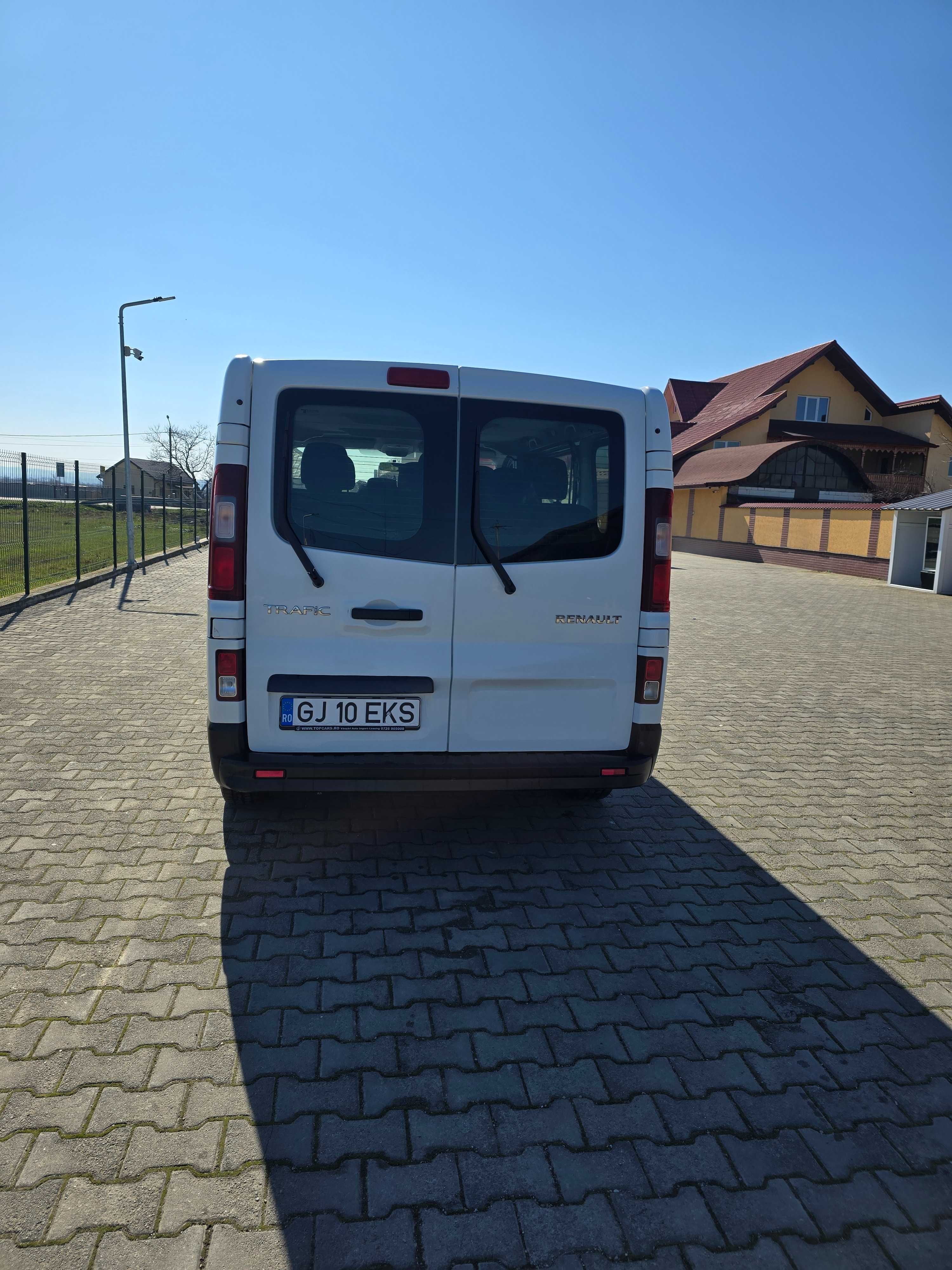 Renault Trafic 8+1 proprietar de noua