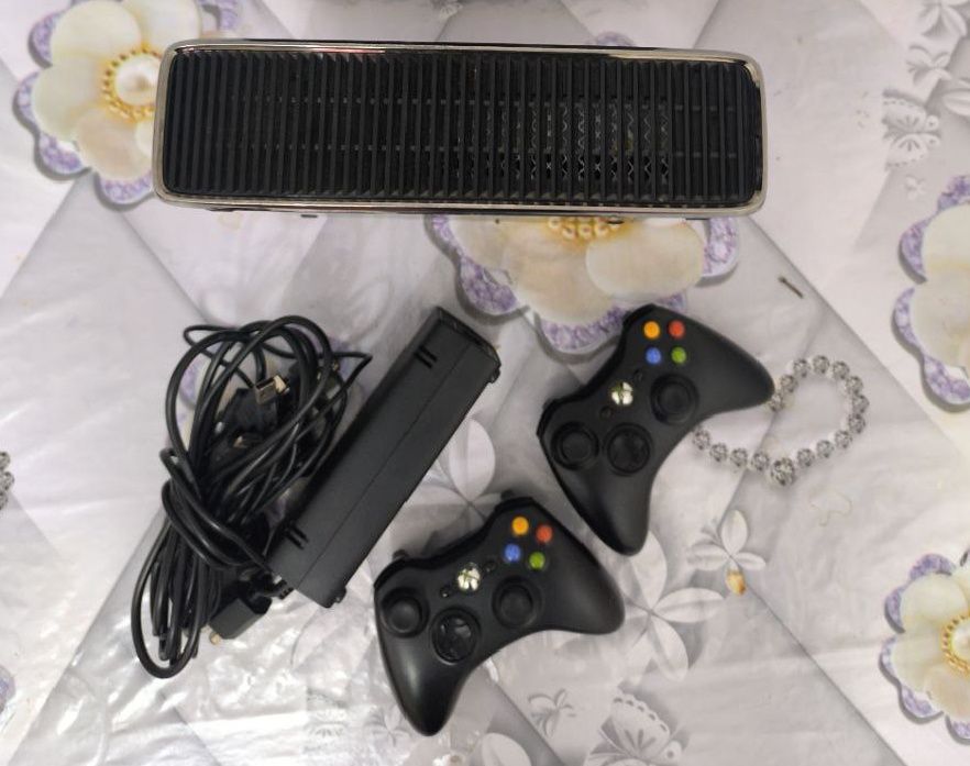 Срочно!! XBOX 360 SLIM