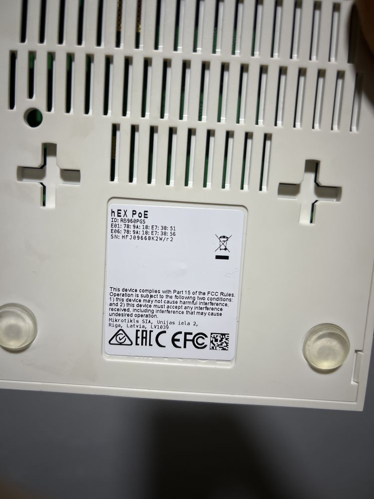 роутер MikroTik RB960PGS