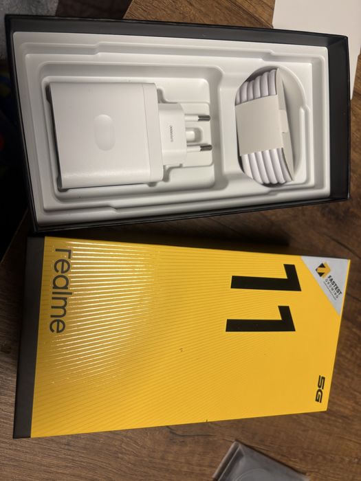 Realme 11 5G/256GB НОВ!