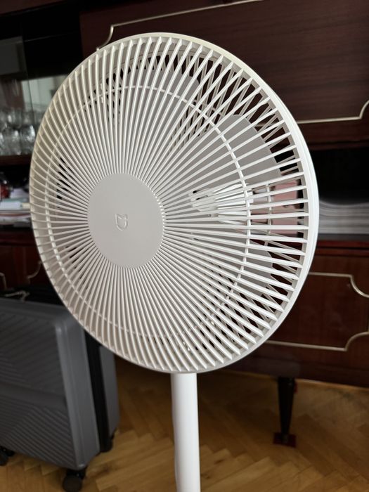 Ventilator aer rece inteligent Xiaomi Mi Smart 1C 38W 3 trepte 7 lame