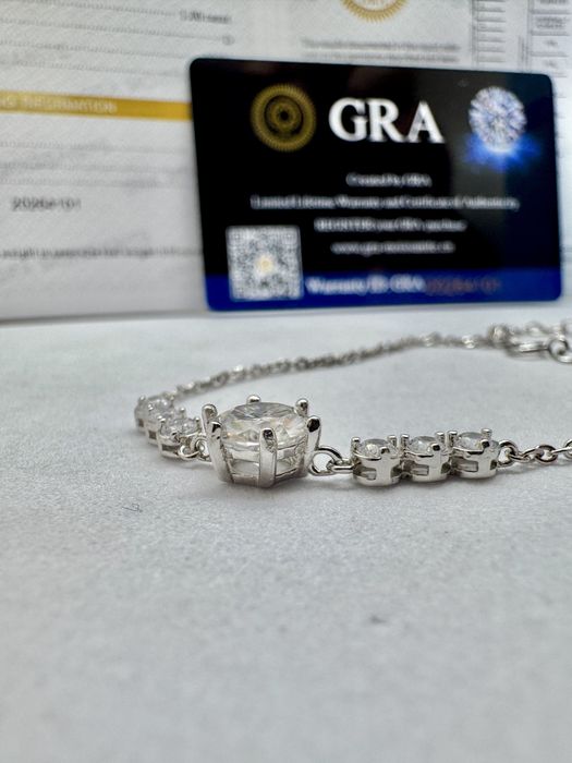 Сребърна гривна с мойсанит (диамант) 1 карат