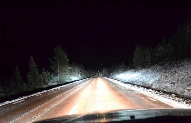 Качествени Ксенон 55w Системи xenon/ksenon/крушки/фарове H1 H7 H4