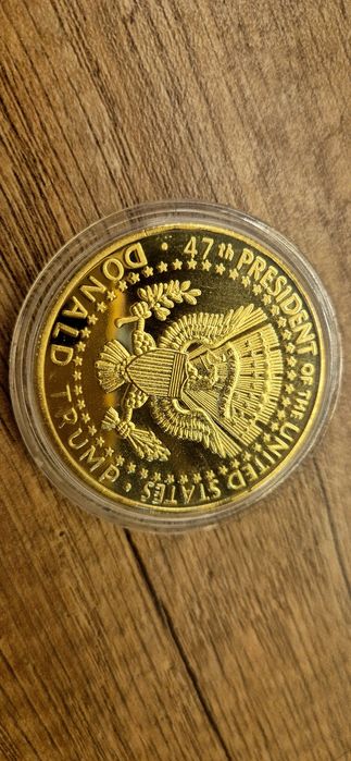 Уникална монета Тръмп 2025 + религиозна колекционерска монета – 50 лв.