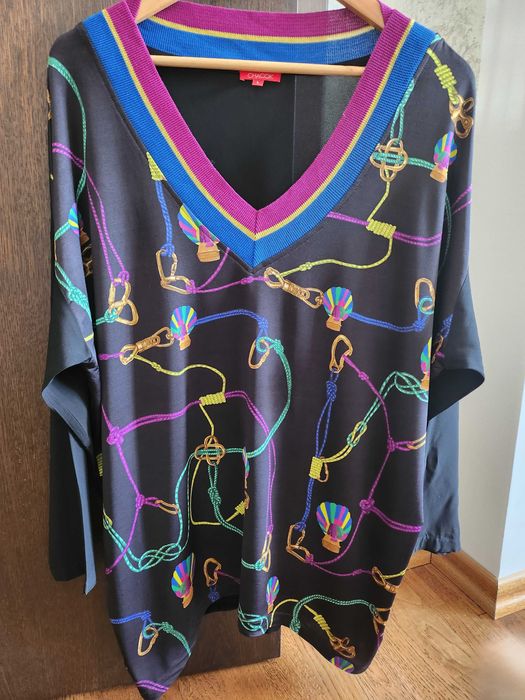 красив дамски пуловер