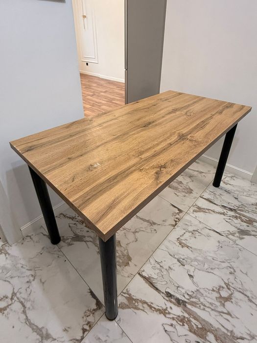 Продам стол в хорошем состоянии