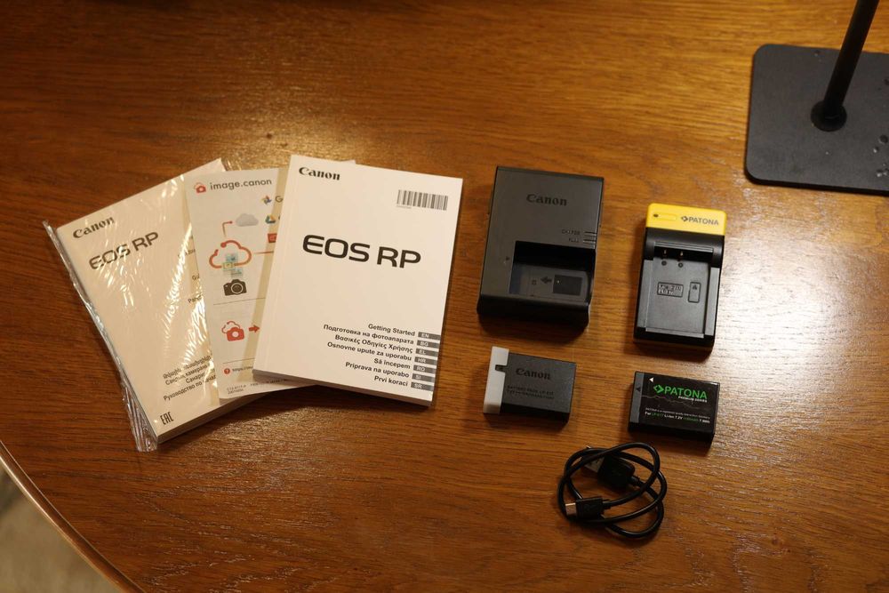 Canon EOS RP Aparat Mirrorless 26.2MP Full Frame 4K Body 2 acumulatori