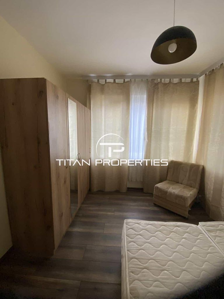 Дава се под наем Етаж от къща в Варна, Цветен квартал - 58 кв.м за 375 € - Снимка #5