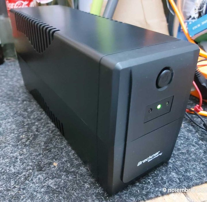Stabilizator si UPS mic, nou, in cutie, intre 500-1500VA (90-220 RON).