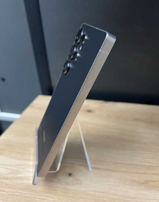 Vând sau Schimb Samsung Galaxy S25 ULTRA