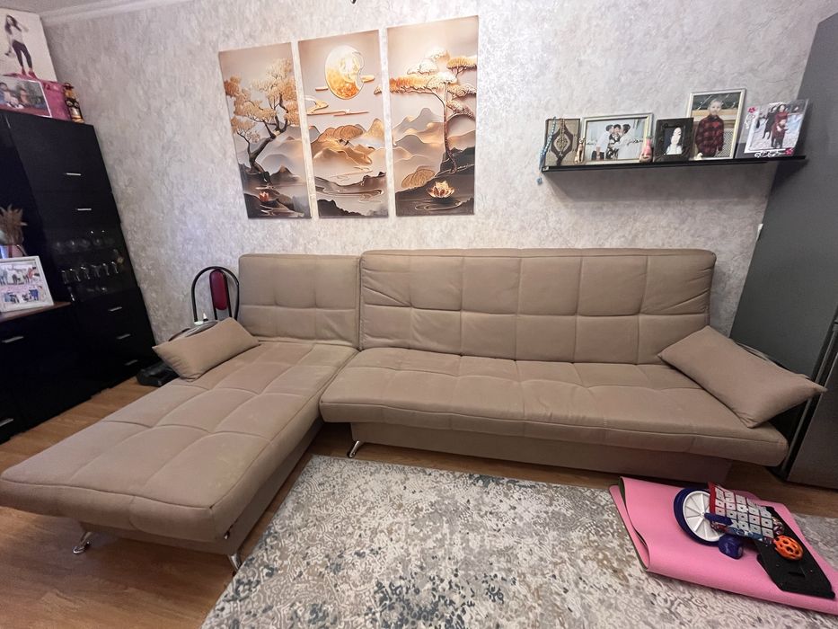 Угловой диван, раскладывается