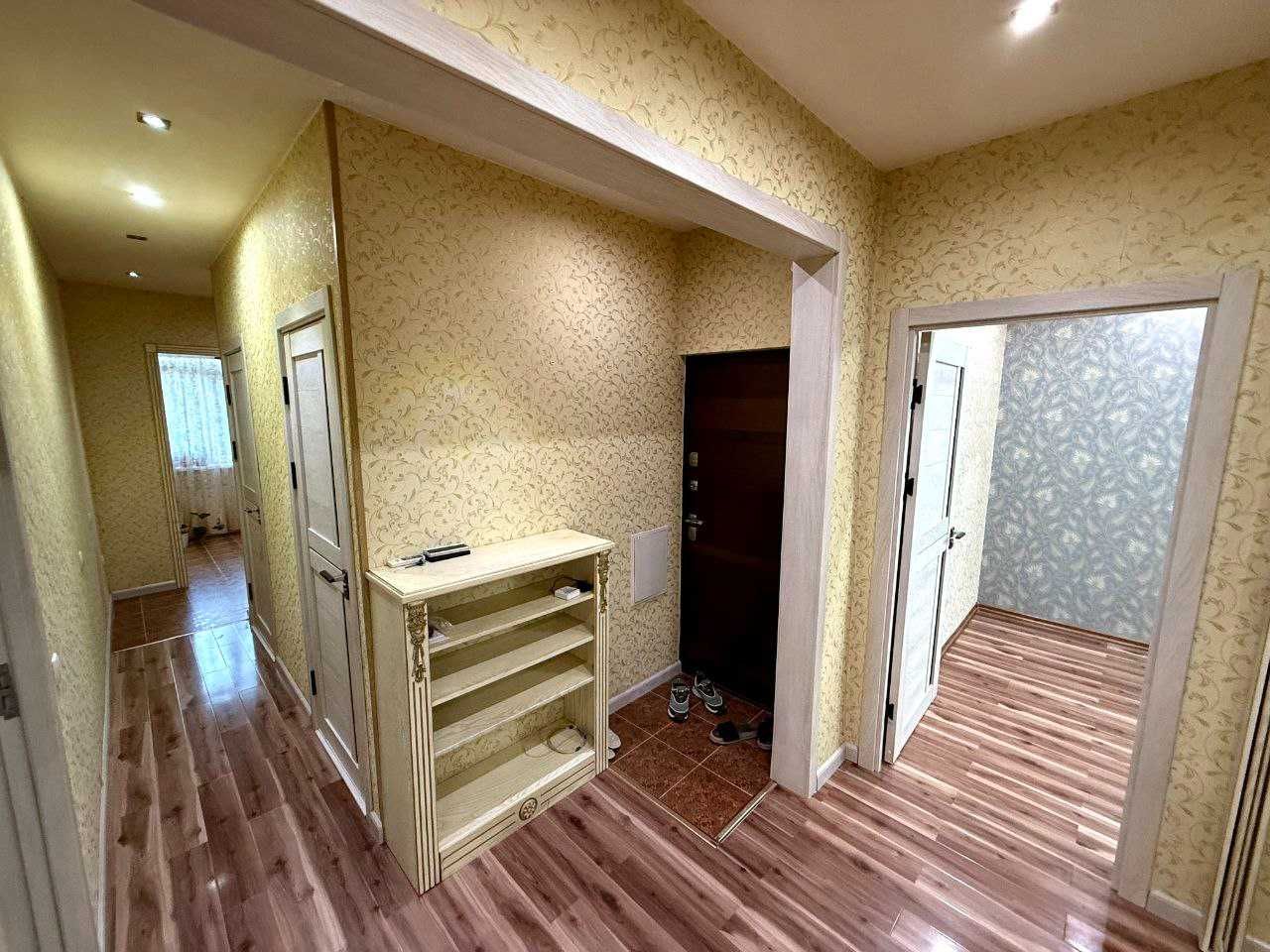 Срочно Тансыкбаева Олмазор 4 хона 2-этаж, 85м2 квартира сотилади!