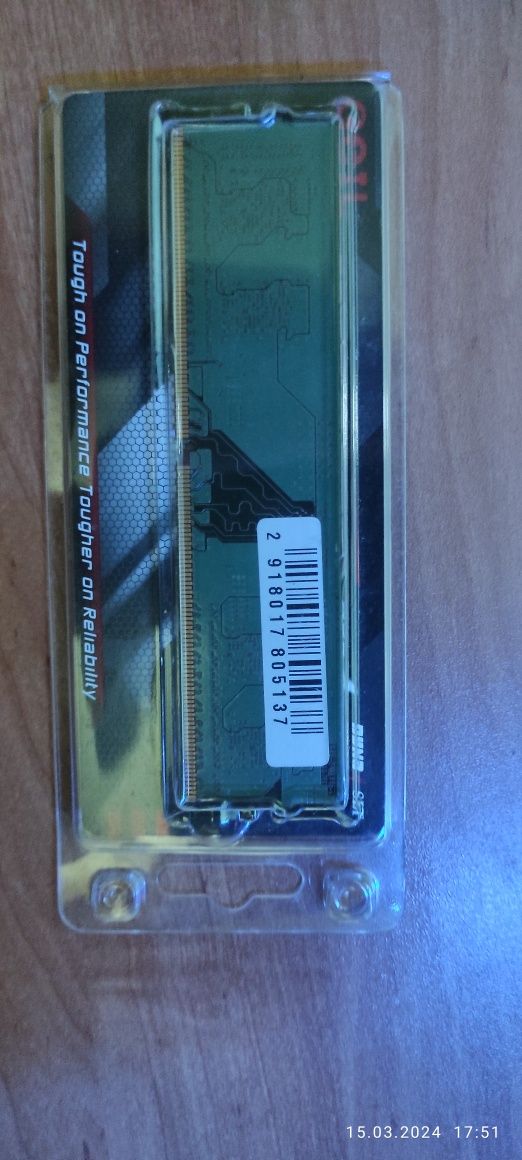 Продам Озу DDR4/4/2133