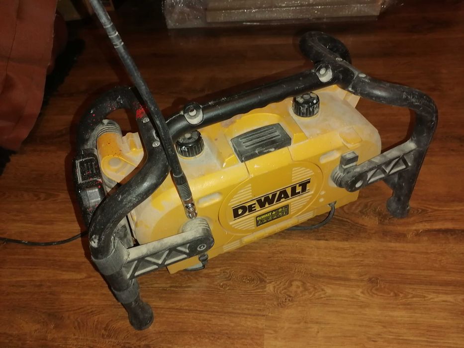 Radio Dewalt cu AuX import Germania