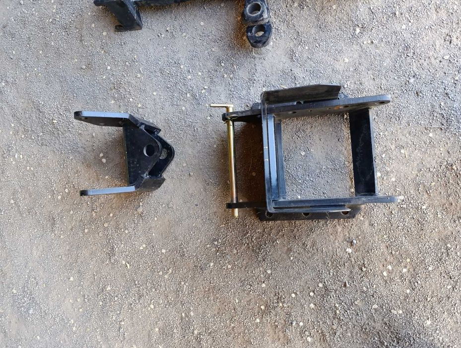 Задняя навеска на трактора YTO.