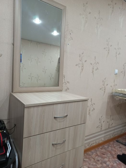 Продам спальный гарнитур