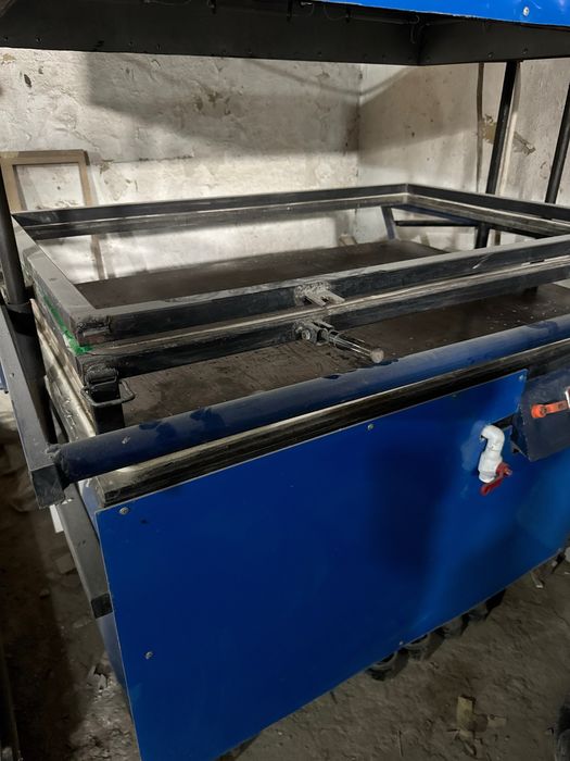 Вакумний станок солади как новий