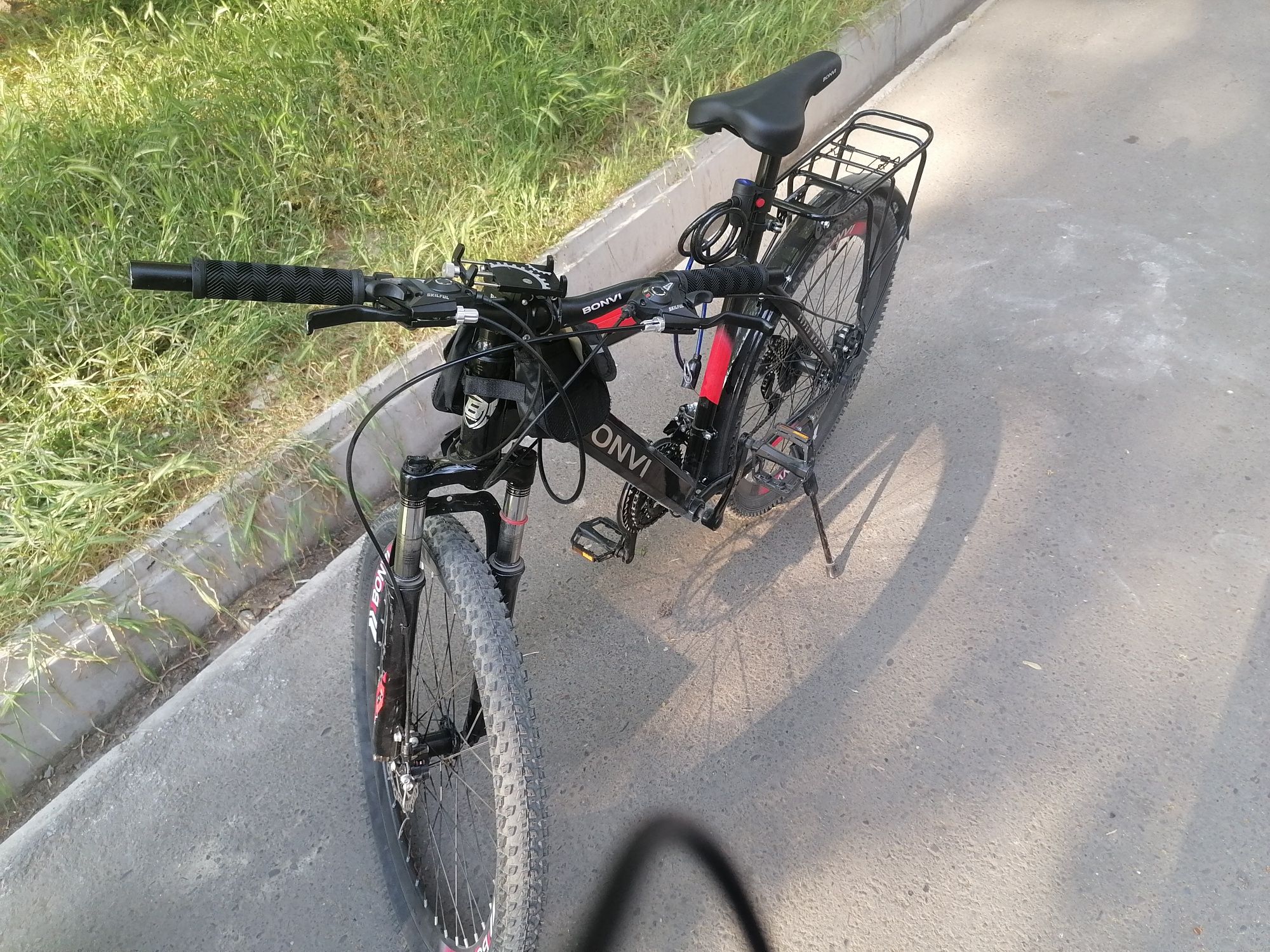 Veloseped sotiladi holati yangi