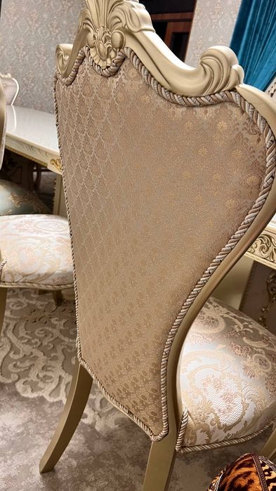 Стол ва 12 та стул