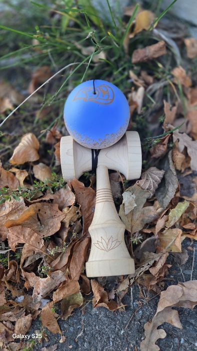 Kendama lotus element × miguel kitchen tama