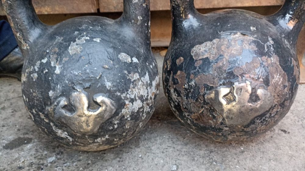 Советский гири.двух пудовый.