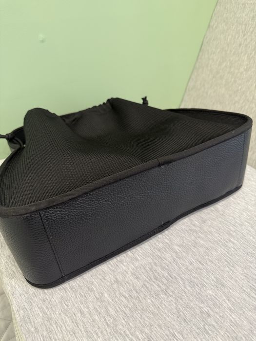 Дамска чанта ZARENA – черна, естествена кожа и текстил