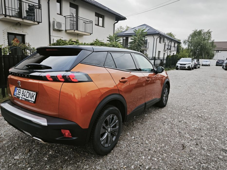 Peugeot 2008 1.2 benzina - 2022