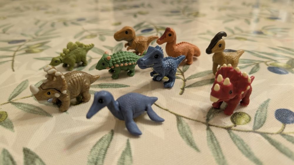 Киндер Динозавры