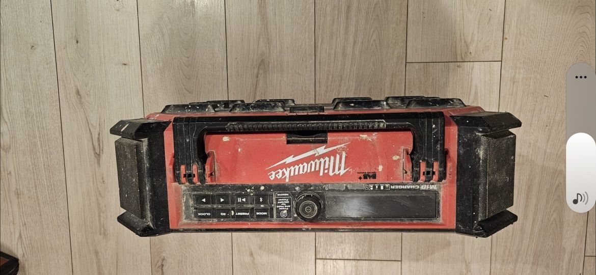 Milwaukee  hilti Generator