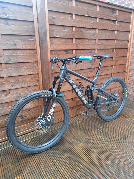 Trek Remedy 8 / 2023 / M/L