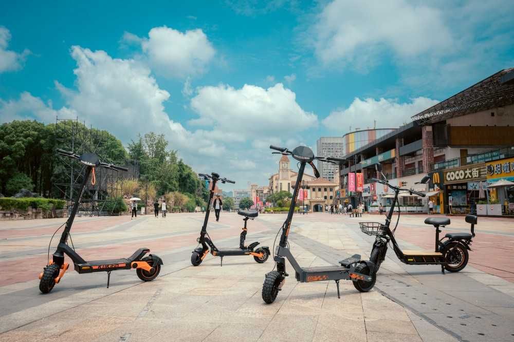 Trotinetă Electrică Kukirin G2 2025 NOUA,SIGILATA,GARANTIE
2 650 lei