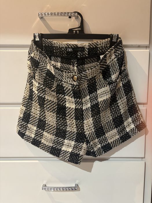 Pantaloni scurti Zara din tricot, marimea M