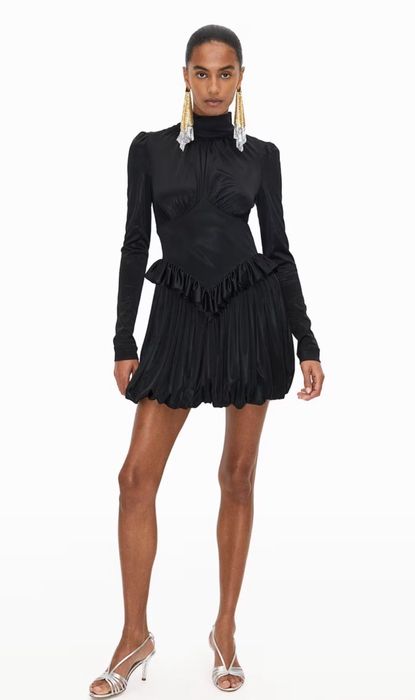 Рокля H&M x Rabanne