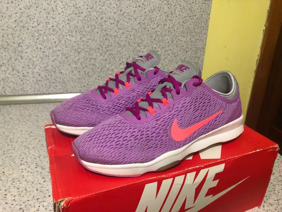 ОРИГИНАЛНИ *** Nike Air Zoom Fir / Purple & white