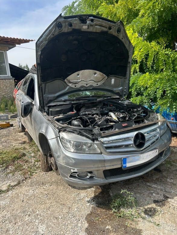 Mercedes C320 4Matic – цяла или на части