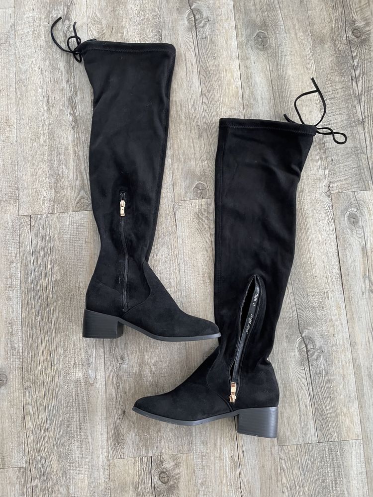 Cizme negre lungi
